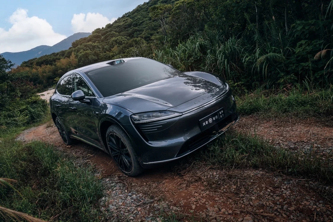 【臥車(chē)訊】智界R7增程新版本開(kāi)啟小訂，Ultra正式登場(chǎng)